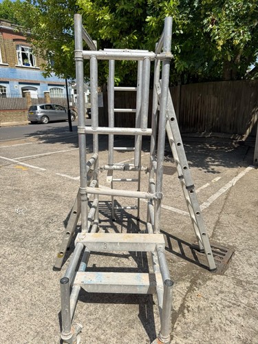 Lewis mobile aluminium podium - lewis,